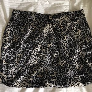 bebe 100% silk mini skirt!
